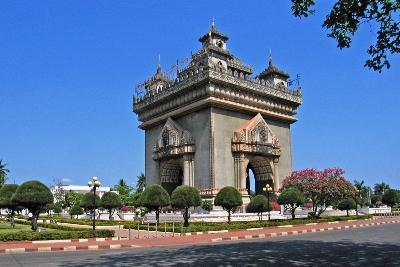 patuxay5 - Patuxay – Khải hoàn môn ở Viên Chăn