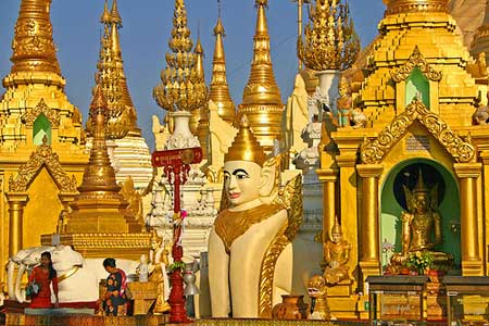 shwedagon12 - Lộng lẫy chùa Vàng Shwedagon