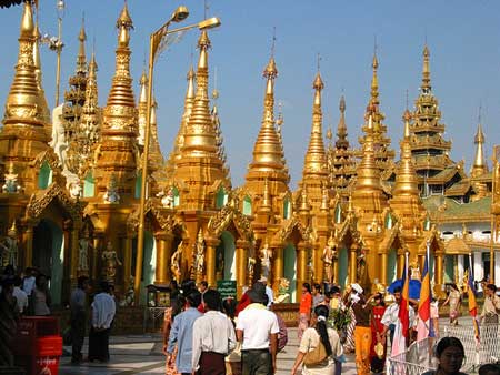 shwedagon4 - Lộng lẫy chùa Vàng Shwedagon