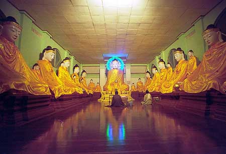 shwedagon9 - Lộng lẫy chùa Vàng Shwedagon